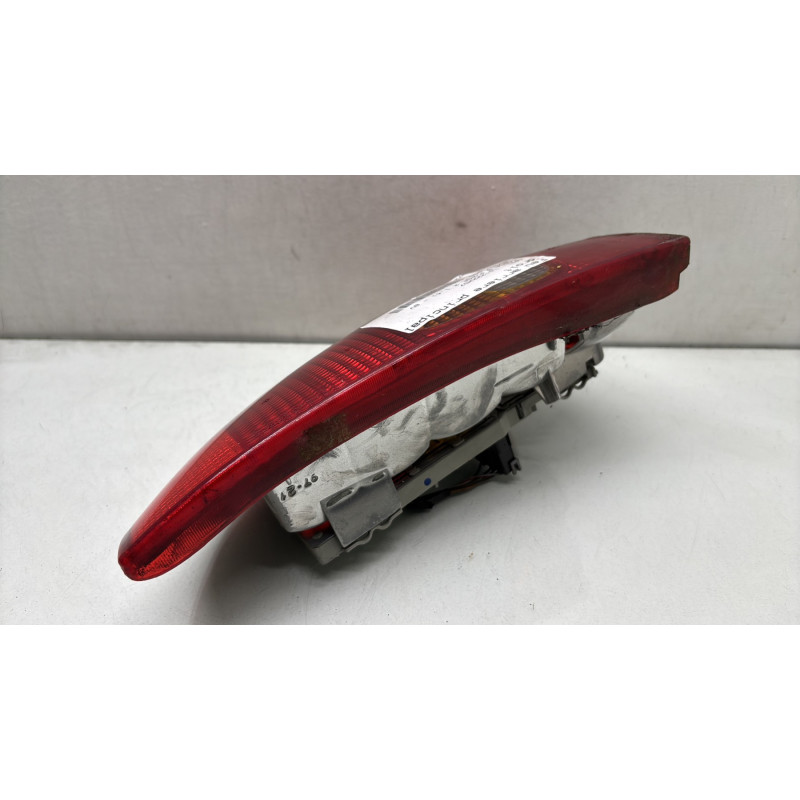 Feu arriere principal droit (feux) OPEL CORSA B Photo n°3