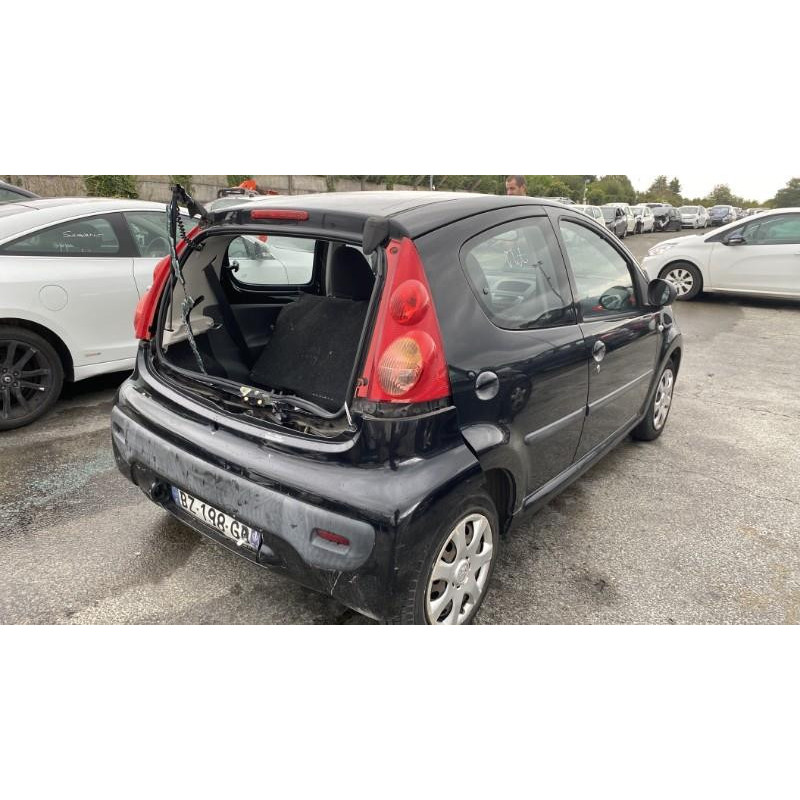 Vitre avant gauche PEUGEOT 107 Photo n°20