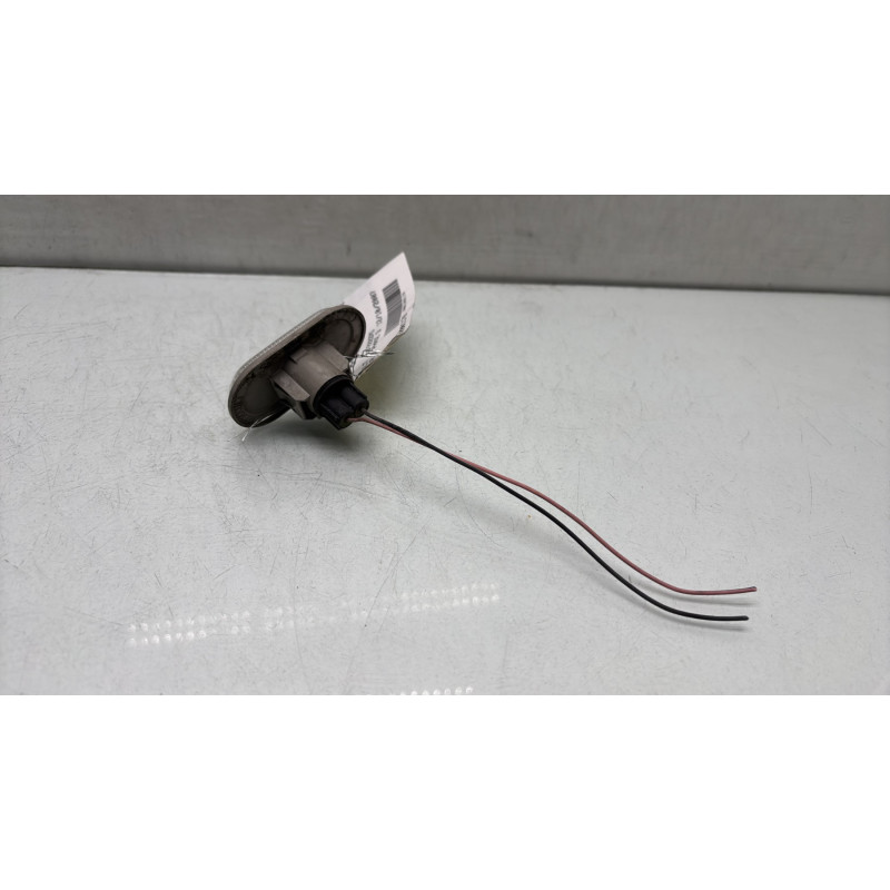 Repetiteur clignotant avant droit  (Feux) RENAULT MASTER 2 Photo n°2