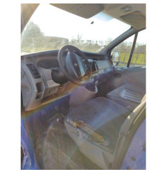 Face avant RENAULT TRAFIC 2