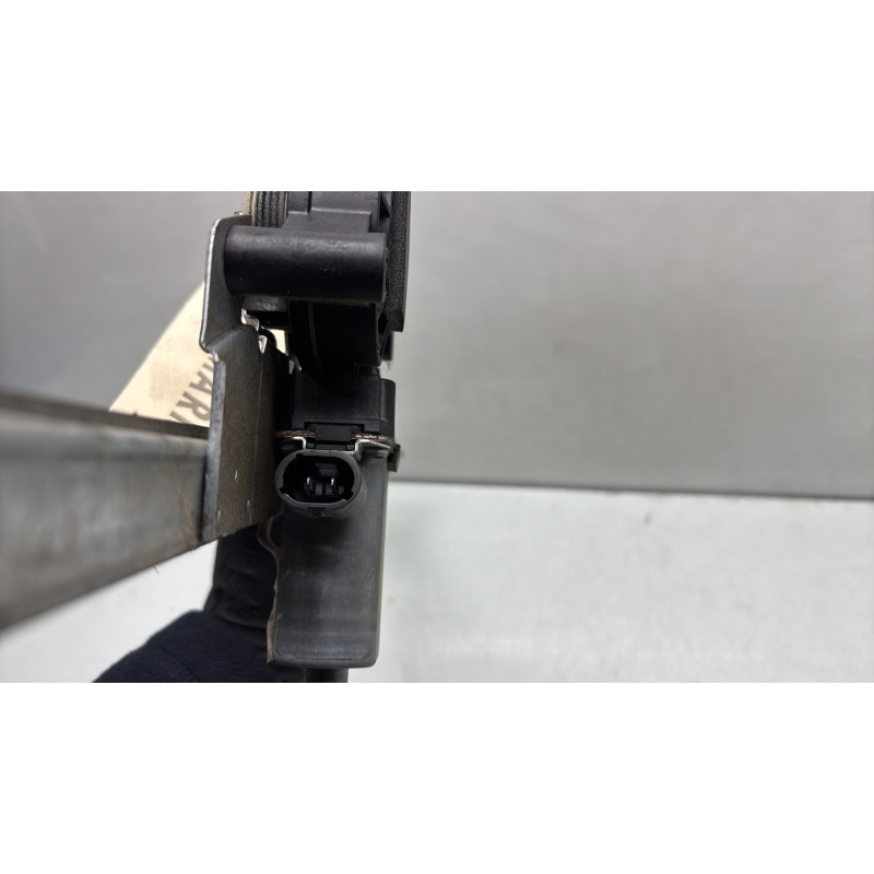 Leve vitre electrique avant droit RENAULT TRAFIC 2 Photo n°2