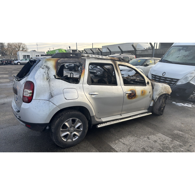 Trappe d'essence DACIA DUSTER 1 Photo n°9