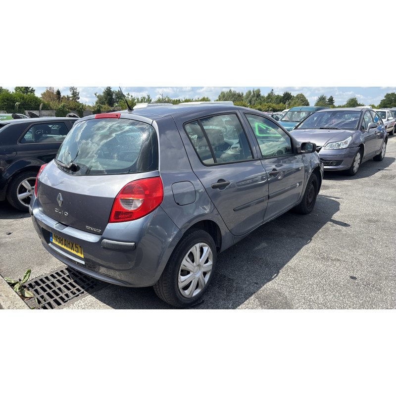 Feu arriere principal droit (feux) RENAULT CLIO 3 Photo n°20