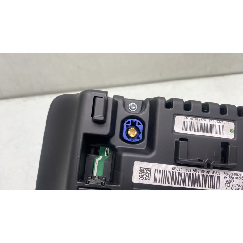 Ecran GPS MERCEDES CLASSE A 176 Photo n°4