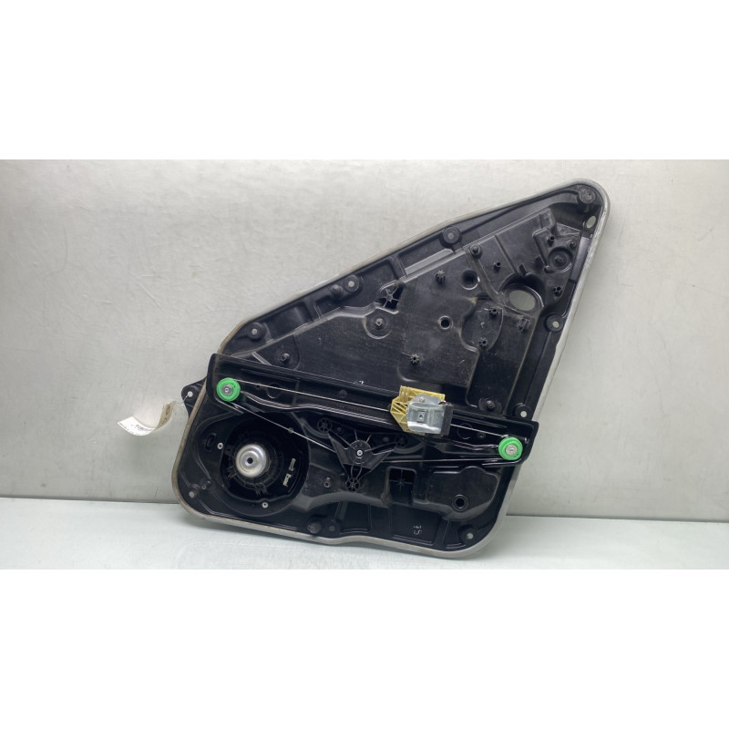 Leve vitre electrique arriere droit MERCEDES CLASSE A 176 Photo n°4