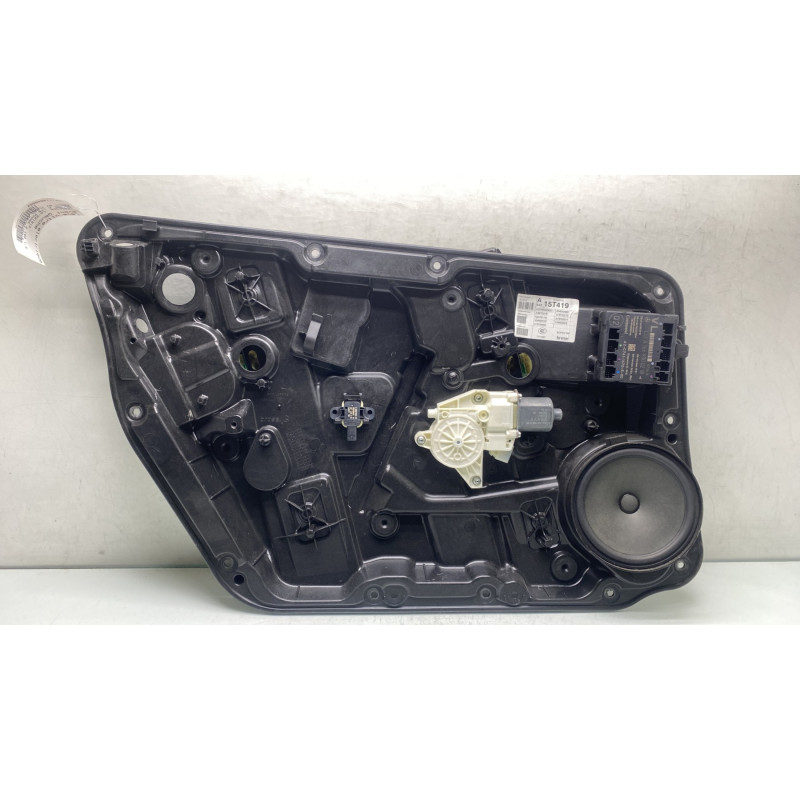Leve vitre electrique avant gauche MERCEDES CLASSE A 176 Photo n°1