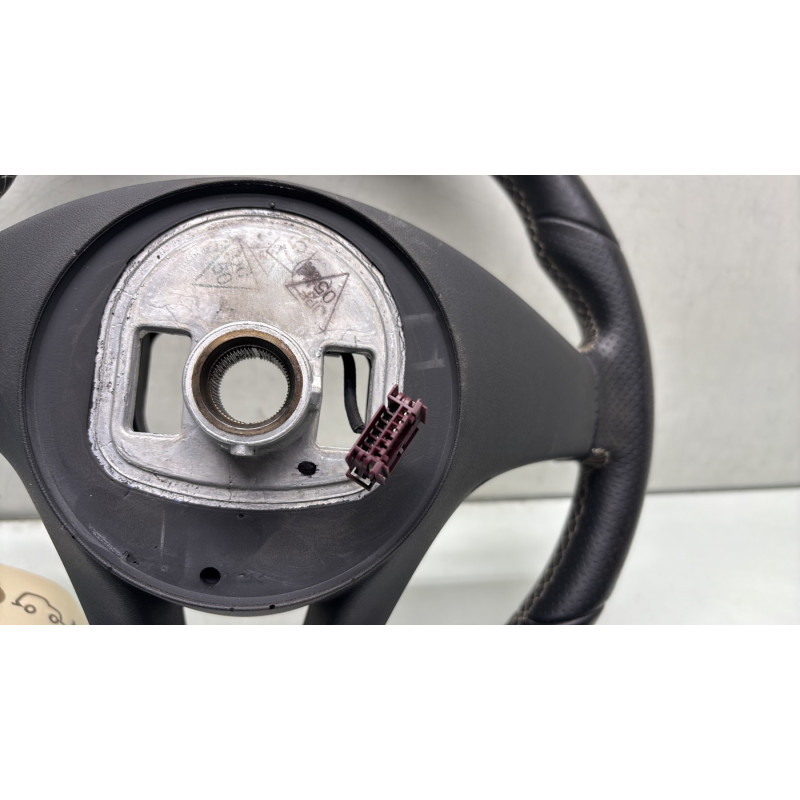 Volant MERCEDES CLASSE A 176 Photo n°4