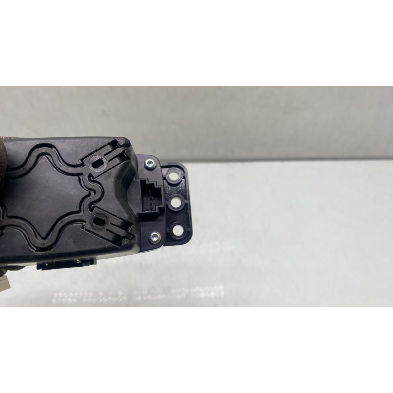 Commande GPS MERCEDES CLASSE A 176 Photo n°4