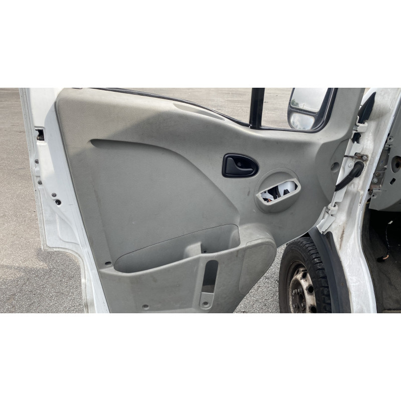 Pare choc avant RENAULT MASTER 2 Photo n°16