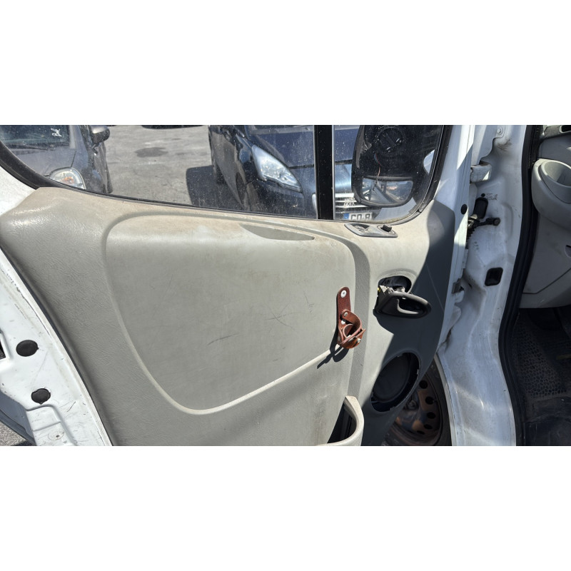 Capot RENAULT TRAFIC 2 Photo n°18