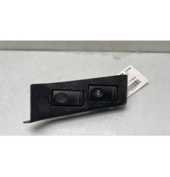 Interrupteur de leve vitre avant droit RENAULT MASTER 2 Photo n°1