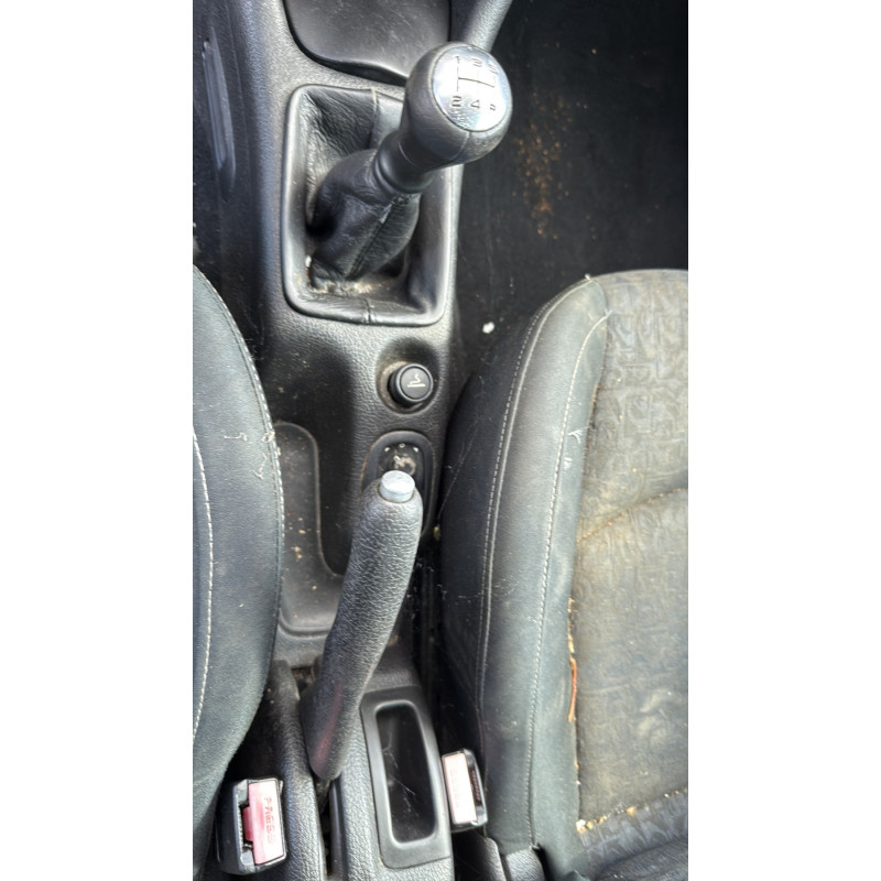 Anti brouillard droit (feux) PEUGEOT 206 Photo n°16