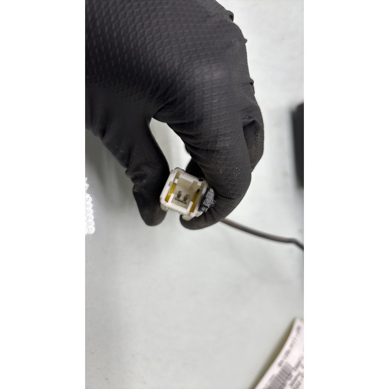 Attache ceinture avant gauche PEUGEOT PARTNER 2 Photo n°3