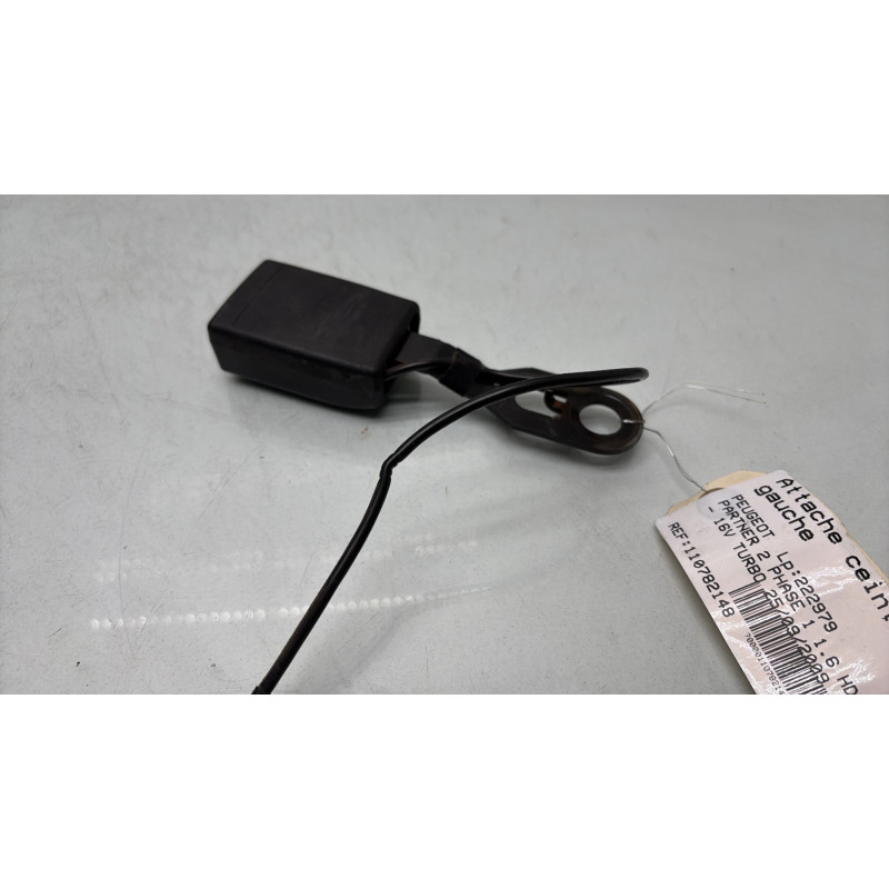Attache ceinture avant gauche PEUGEOT PARTNER 2 Photo n°4