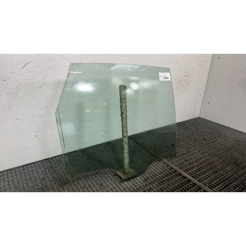 Vitre arriere droit RENAULT SCENIC 2 Photo n°3