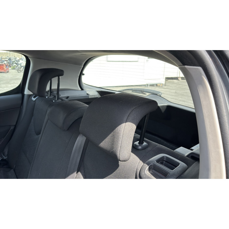 Vitre avant droit PEUGEOT 308 1 Photo n°15