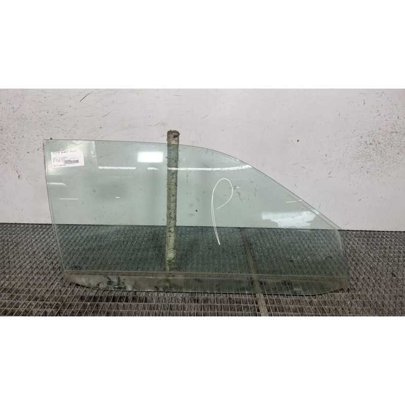 Vitre avant droit SEAT IBIZA 2 Photo n°1