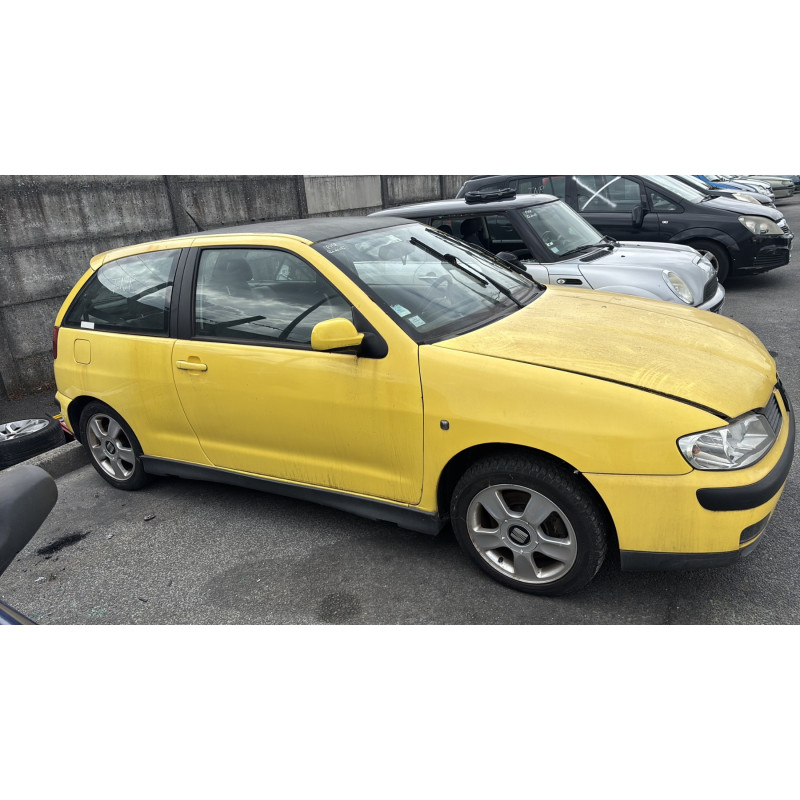 Vitre avant droit SEAT IBIZA 2 Photo n°11