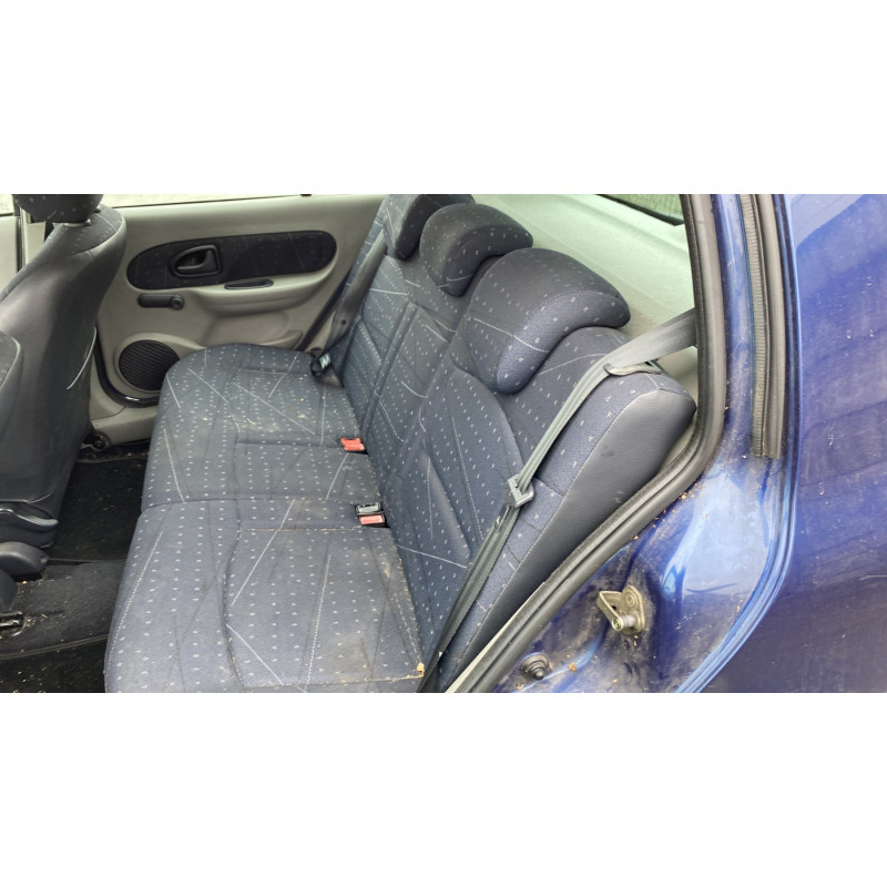 Porte avant gauche RENAULT CLIO 2 Photo n°19