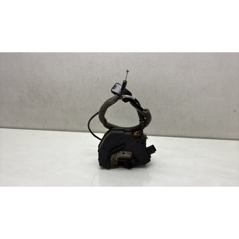 Serrure arriere gauche RENAULT CLIO 4 Photo n°3