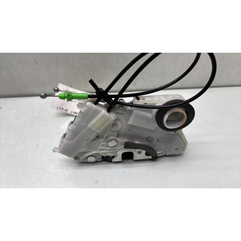 Serrure avant droit TOYOTA YARIS 2 Photo n°3