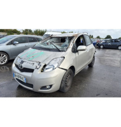 Serrure avant droit TOYOTA YARIS 2