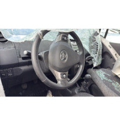 Serrure avant droit TOYOTA YARIS 2