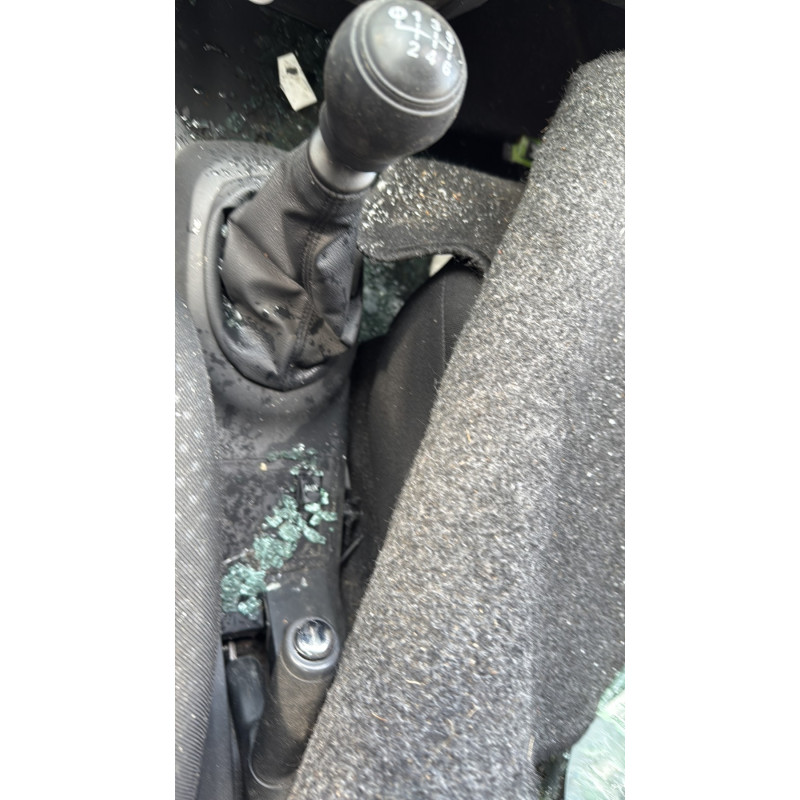 Serrure avant droit TOYOTA YARIS 2 Photo n°15