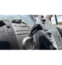 Serrure avant droit TOYOTA YARIS 2