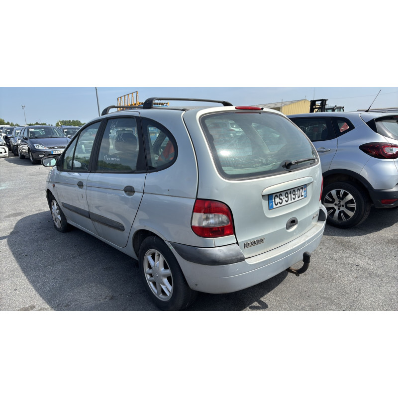 Pretensionneur de ceinture avant droit RENAULT SCENIC 1 Photo n°7