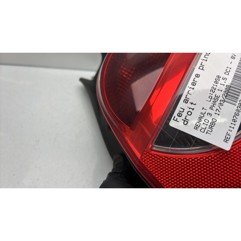Feu arriere principal droit (feux) RENAULT CLIO 3 Photo n°4