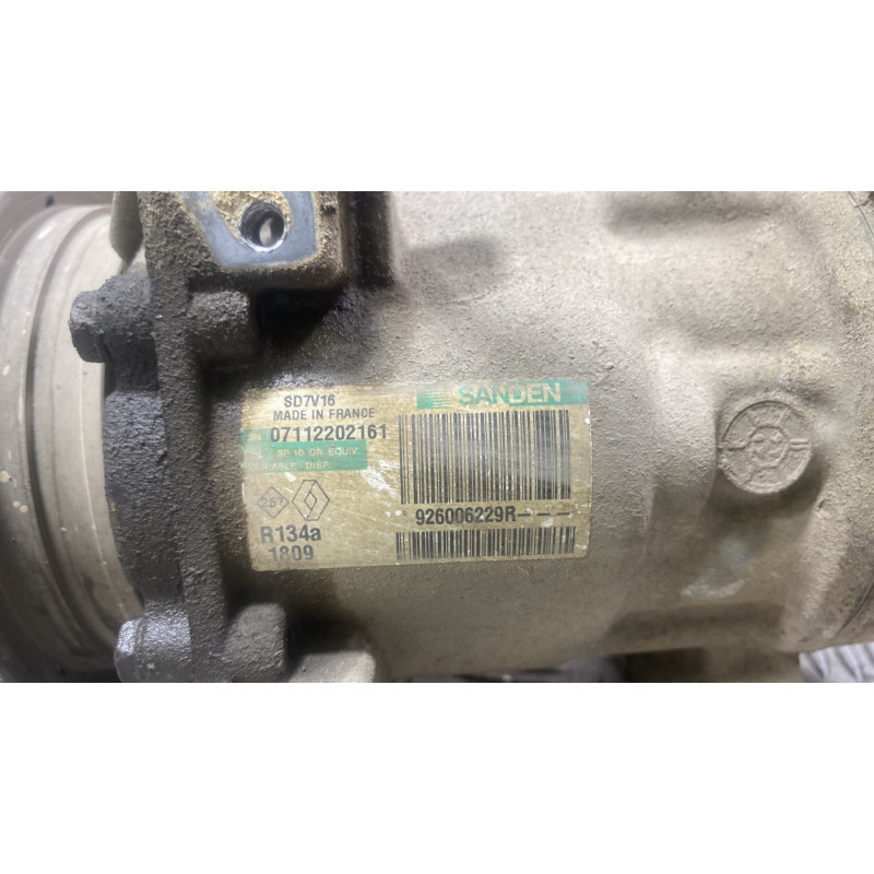 Compresseur clim DACIA DUSTER 1 Photo n°2