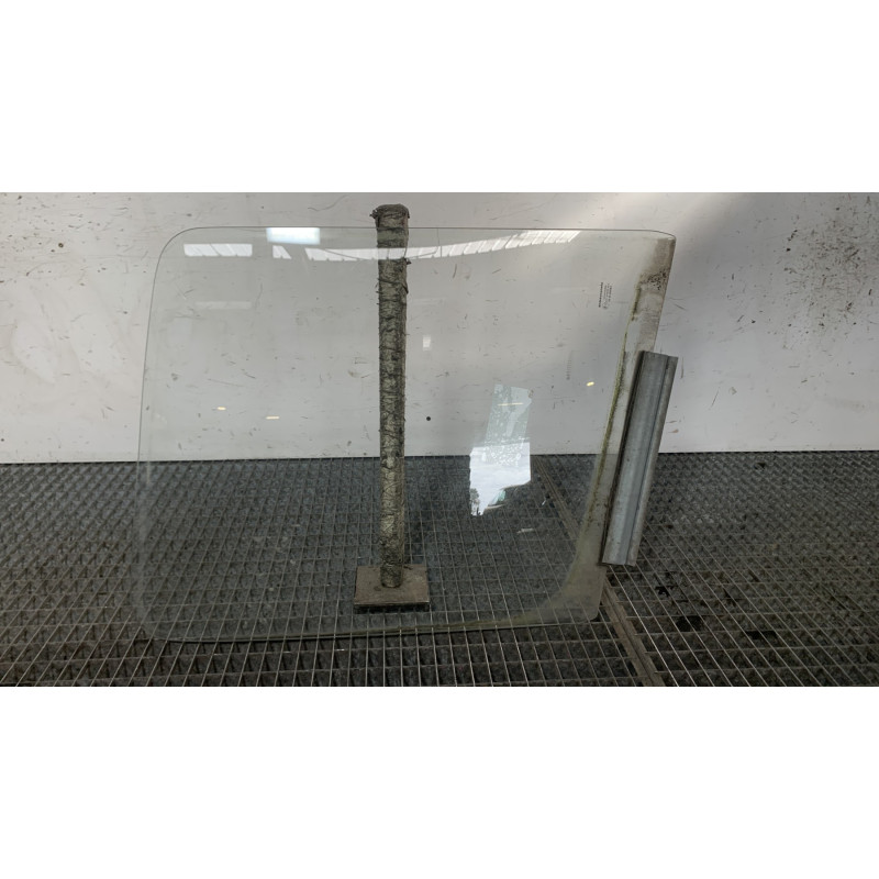 Vitre avant droit MERCEDES SPRINTER 1 Photo n°4