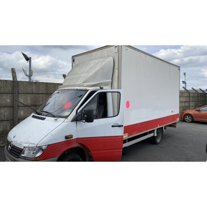 Vitre avant droit MERCEDES SPRINTER 1 Photo n°6