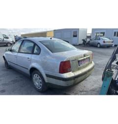 Retroviseur gauche VOLKSWAGEN PASSAT 4