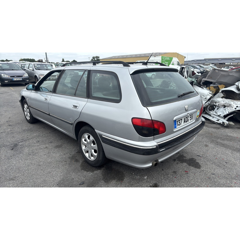 Feu arriere secondaire gauche (feux) PEUGEOT 406 Photo n°8