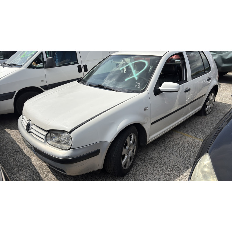 Attache ceinture avant gauche VOLKSWAGEN GOLF 4 Photo n°4