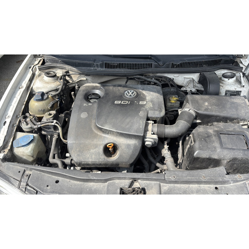 Attache ceinture avant gauche VOLKSWAGEN GOLF 4 Photo n°12