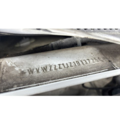 Attache ceinture avant gauche VOLKSWAGEN GOLF 4