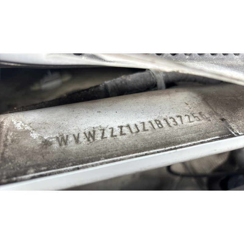 Attache ceinture avant gauche VOLKSWAGEN GOLF 4 Photo n°14