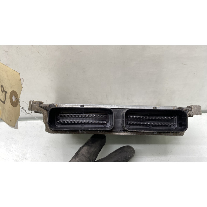 Calculateur moteur RENAULT LATITUDE Photo n°3
