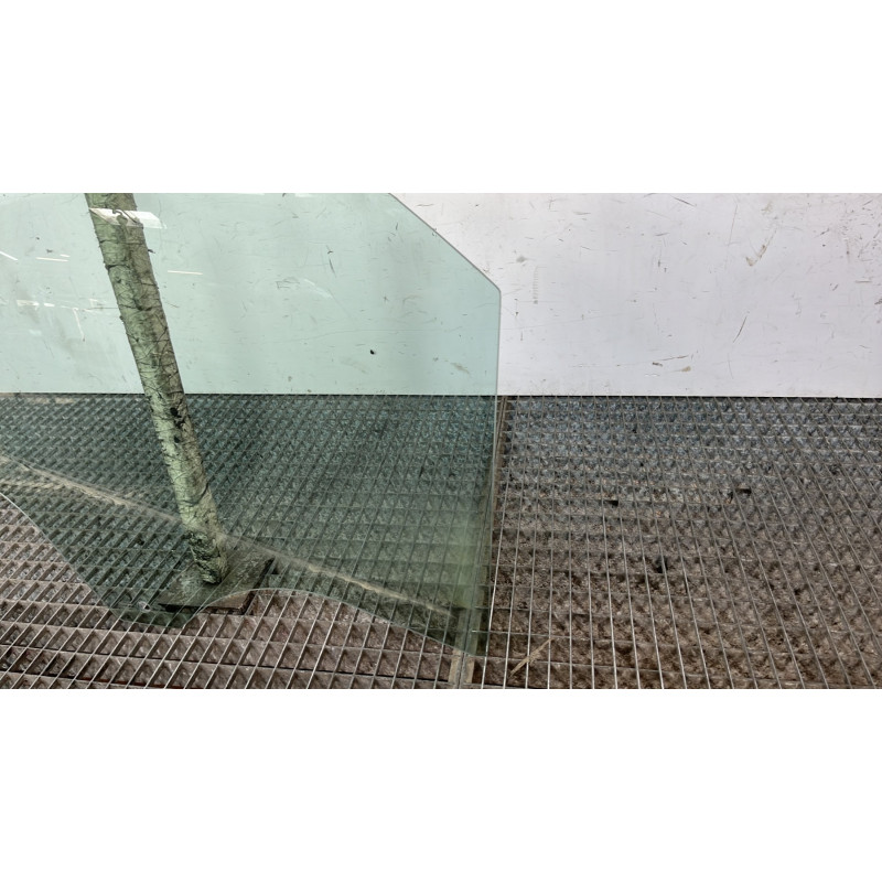 Vitre avant droit CITROEN C3 AIRCROSS Photo n°2