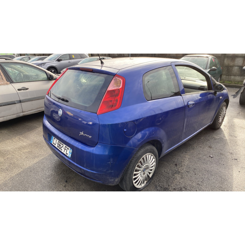 Pare choc avant FIAT PUNTO EVO 3 Photo n°9