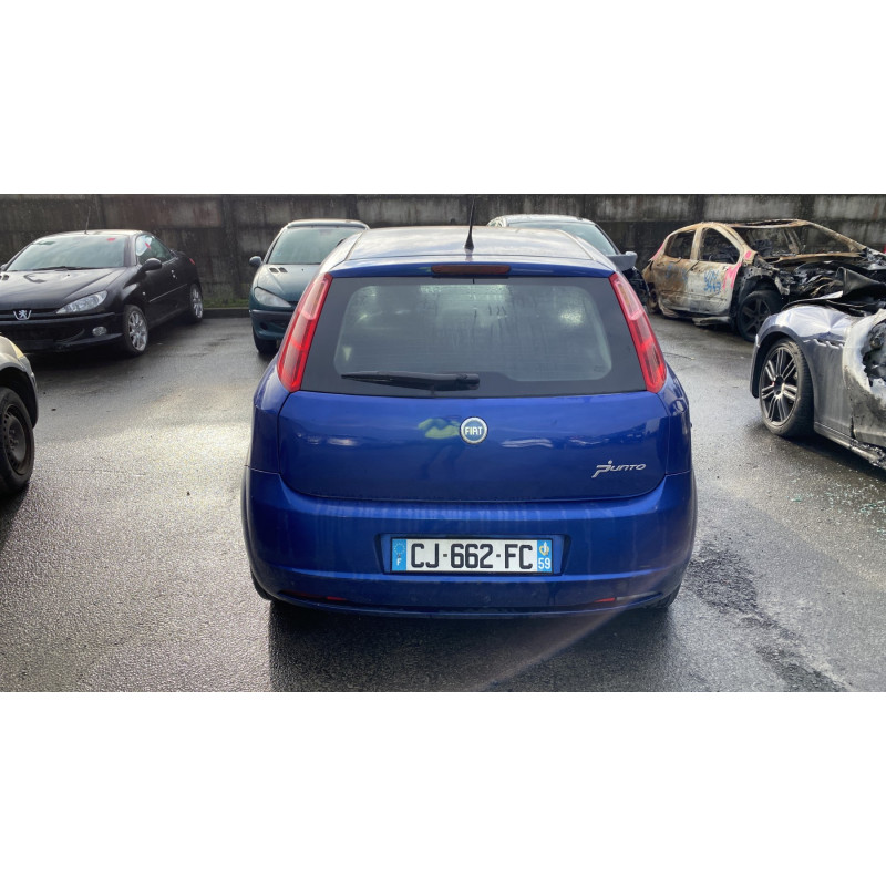 Pare choc avant FIAT PUNTO EVO 3 Photo n°11