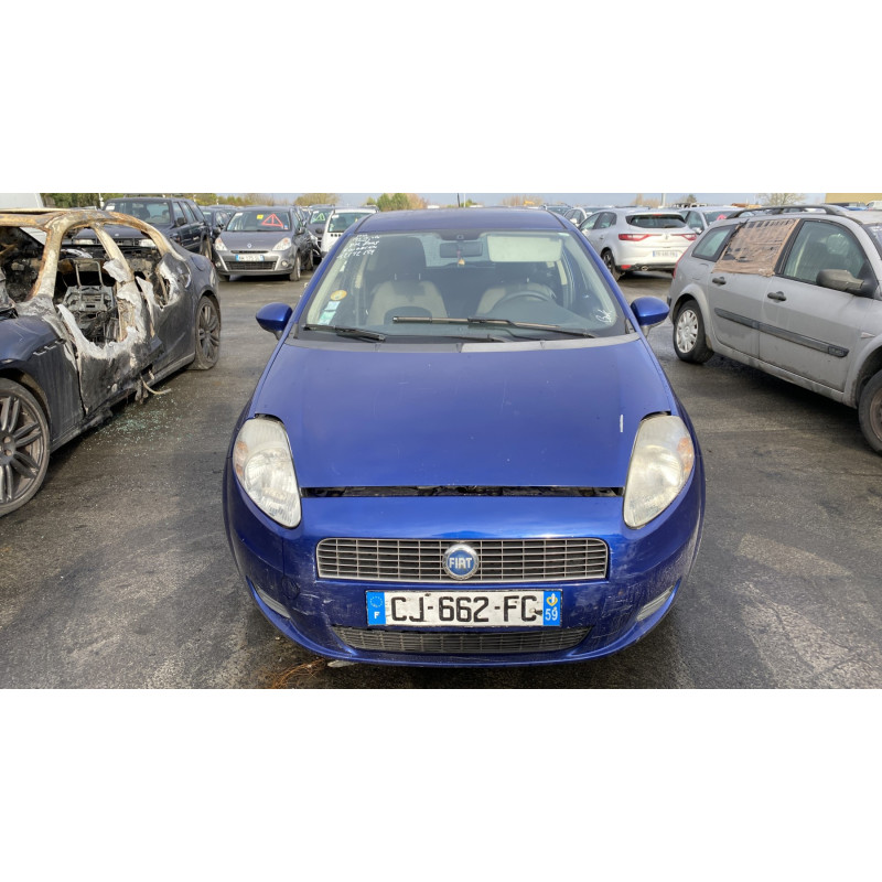 Pare choc avant FIAT PUNTO EVO 3 Photo n°14