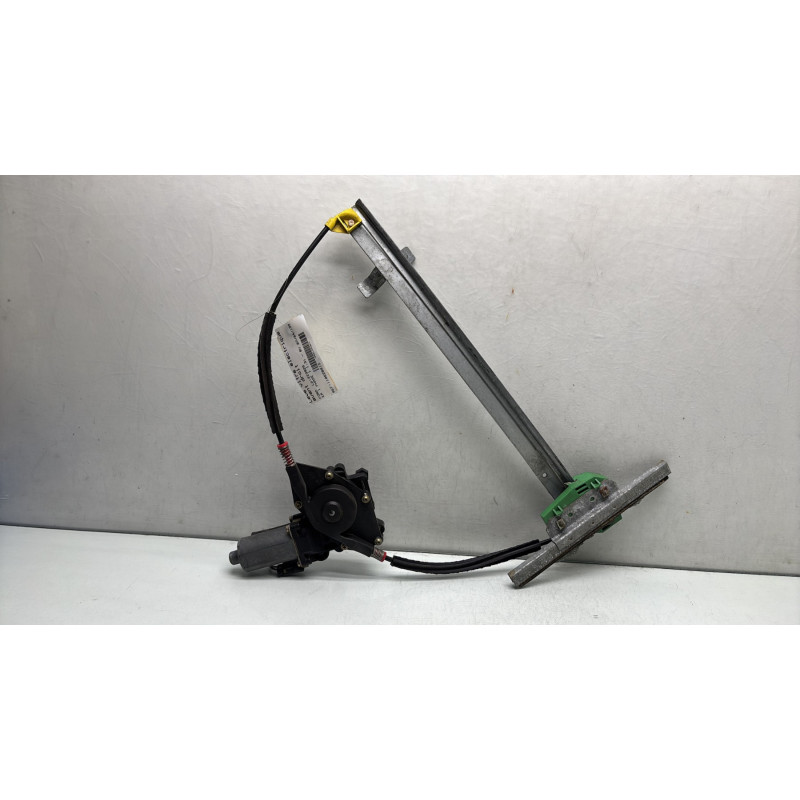 Leve vitre electrique avant droit FORD KA 1 Photo n°1