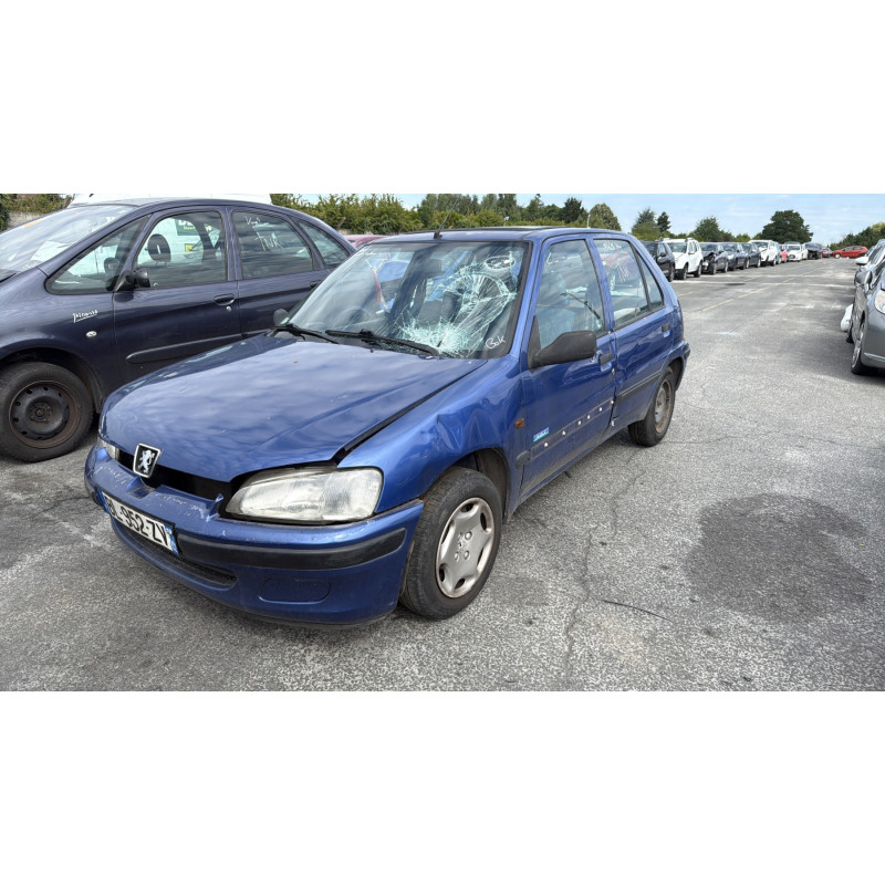 Vitre arriere gauche PEUGEOT 106 Photo n°5