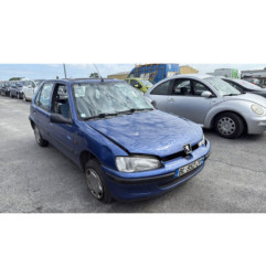 Vitre arriere gauche PEUGEOT 106