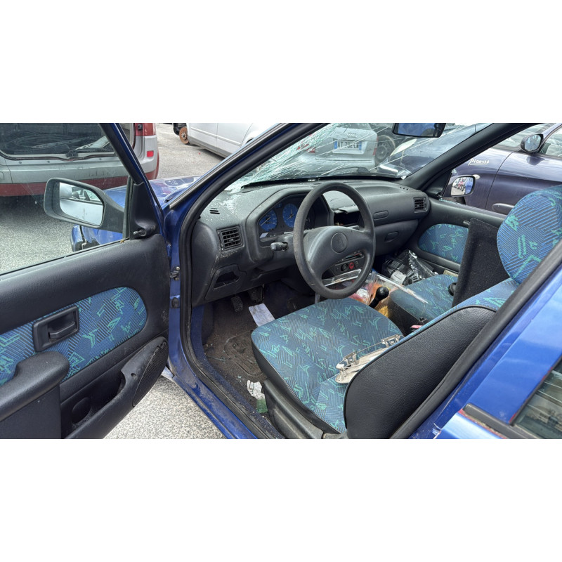 Vitre arriere gauche PEUGEOT 106 Photo n°16