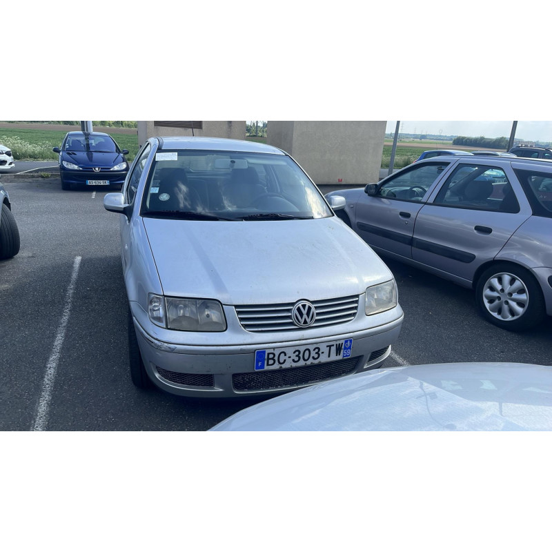 Serrure avant droit VOLKSWAGEN POLO 3 Photo n°9